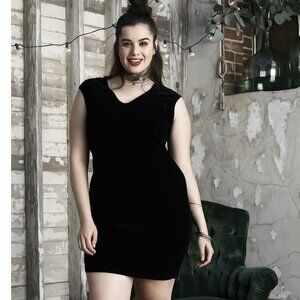 Torrid NWT Lovesick Black Stretch Velvet Bodycon Mini Dress size 2X